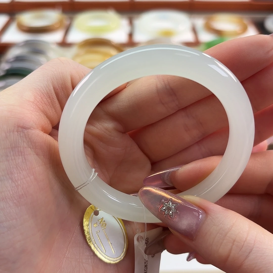 和田玉未镶嵌手镯【高冰荔枝冻】