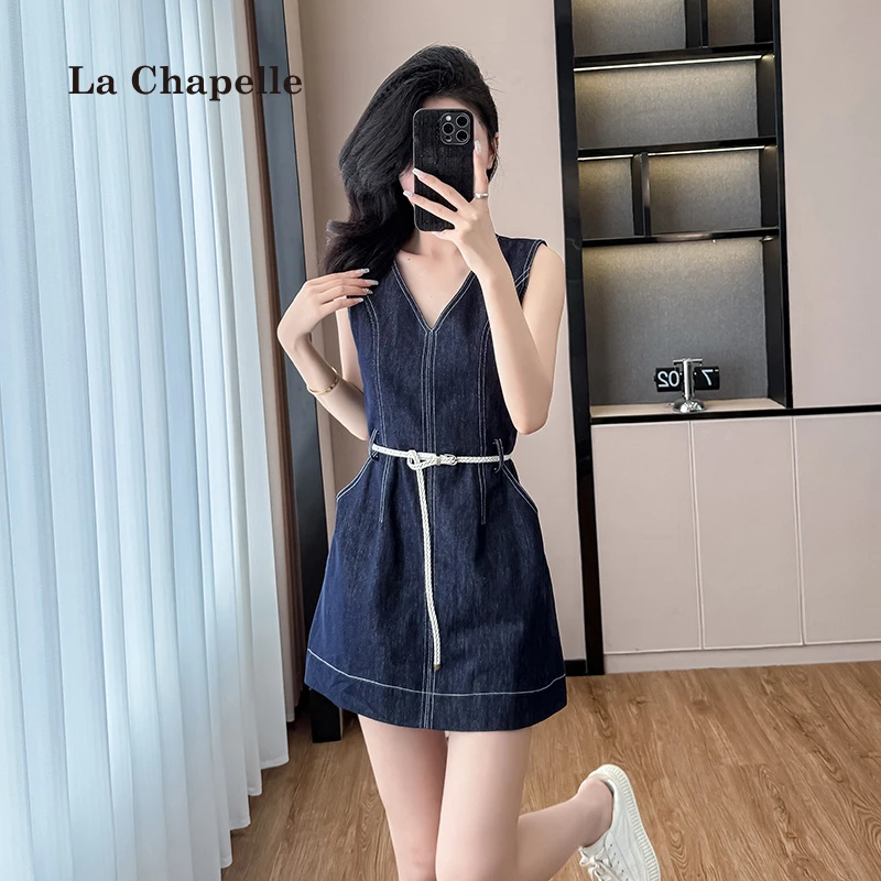 拉夏贝尔2025爆款V领无袖连衣裙夏季减龄气质短裙收腰显瘦裙子