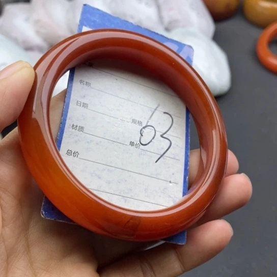 石英质玉未镶嵌手镯