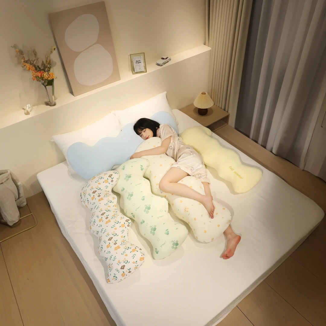 夏季爆款长条冰丝凉感波浪抱枕夹腿专用枕头床头沙发靠枕