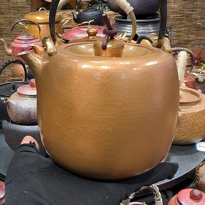 江***情紫铜手工制作约1升容量提梁壶