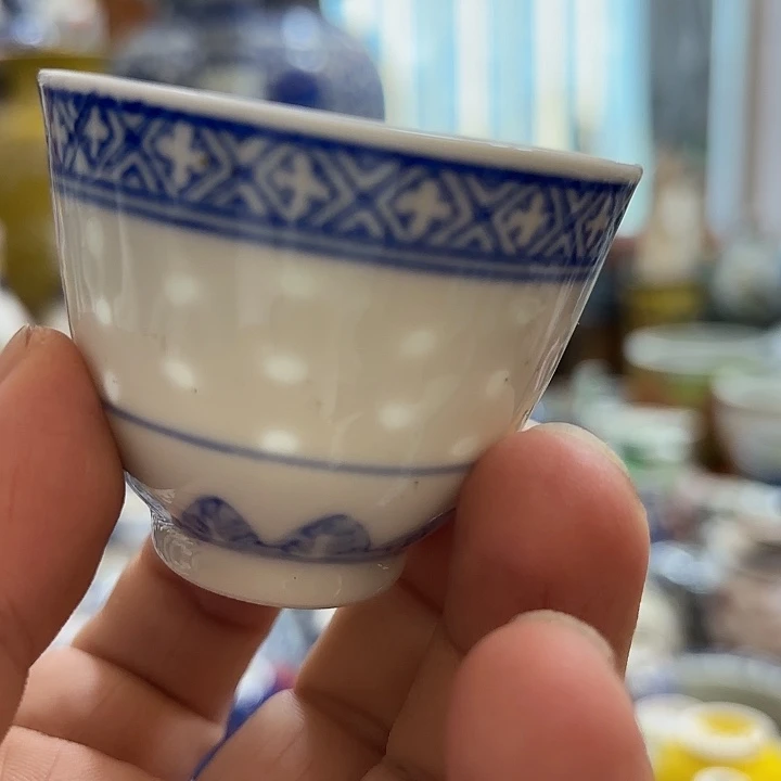 楊***妮陶瓷摆件不固定一件