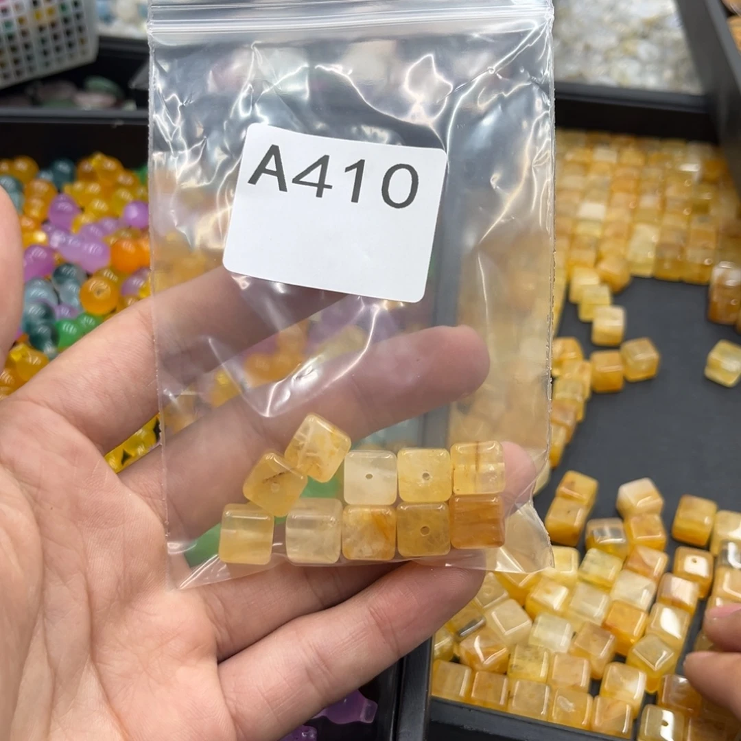 ****％玛瑙/玉髓未镶嵌颈饰