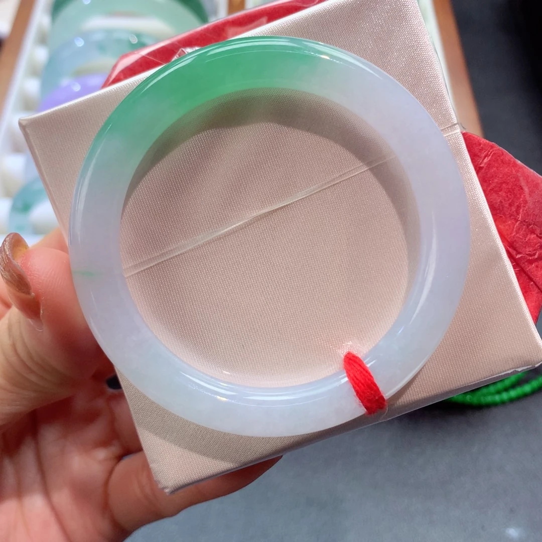 翡翠未镶嵌手镯19号