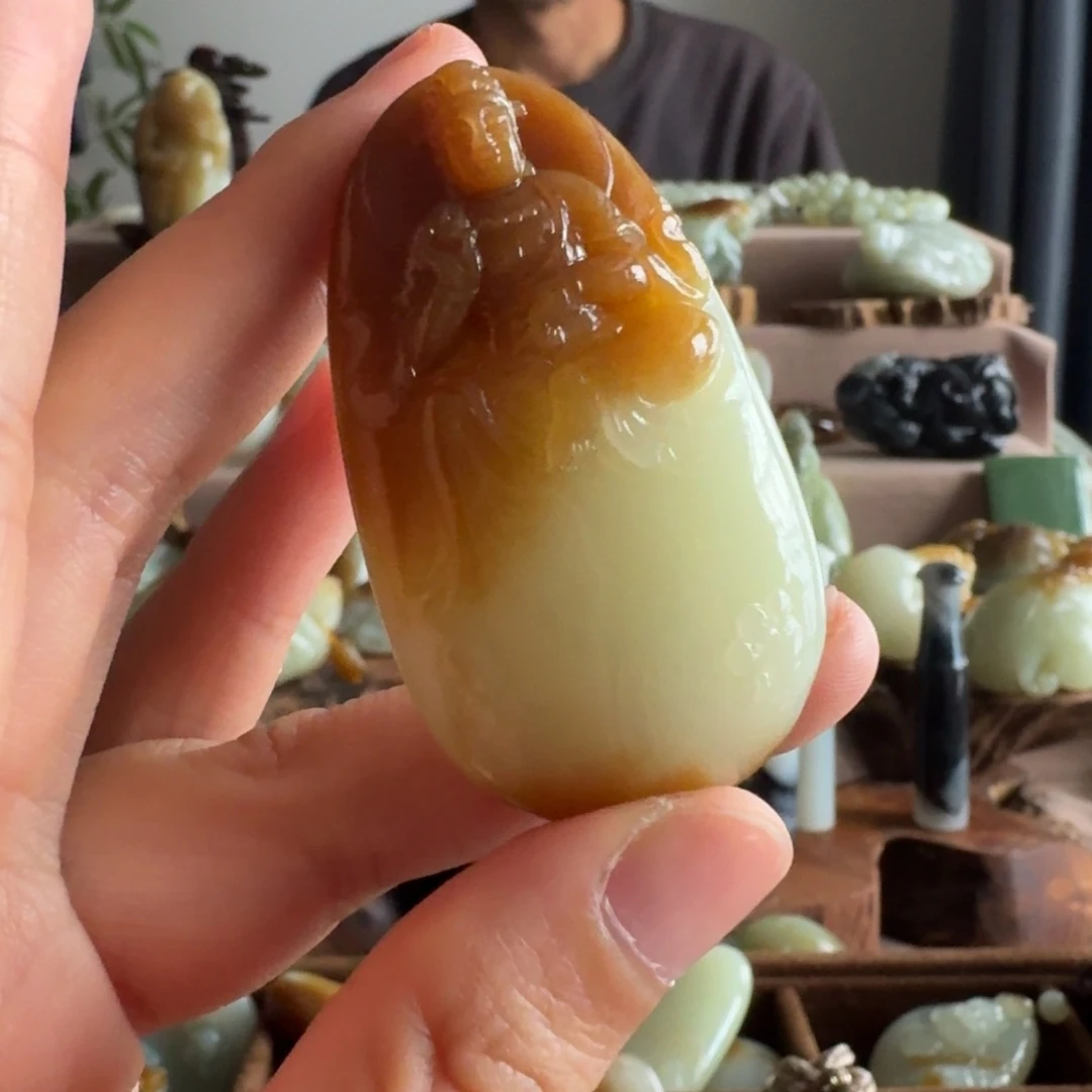 和田玉（糖玉）未镶嵌颈饰