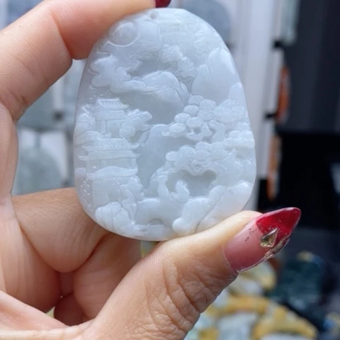 翡翠颈饰未镶嵌翡翠