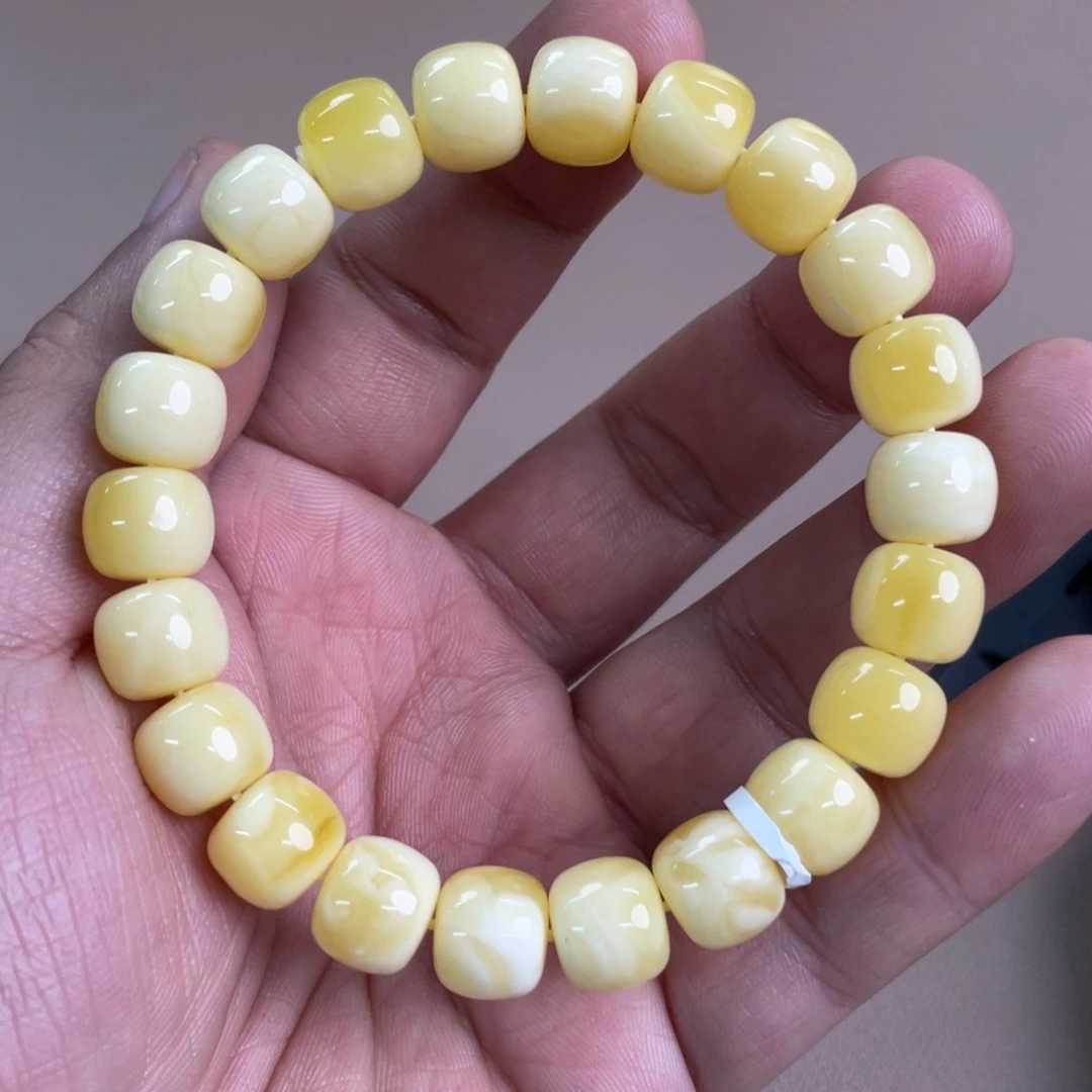 琥珀裸石未镶嵌02800000000