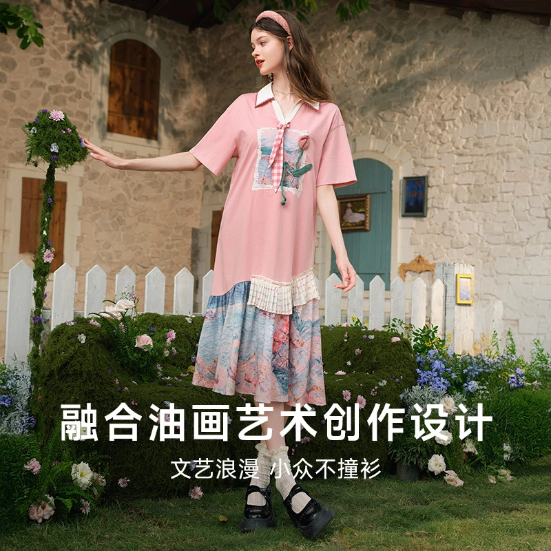 两三事晚春叙景印花裙摆拼接连衣裙配领带别针