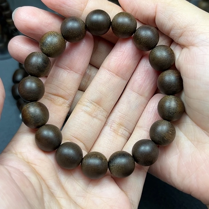 沉香碎屑沉香白棋玉化1.2