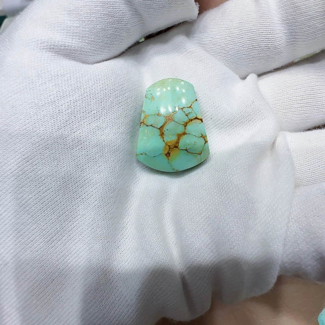 绿松石未镶嵌原矿绿松石