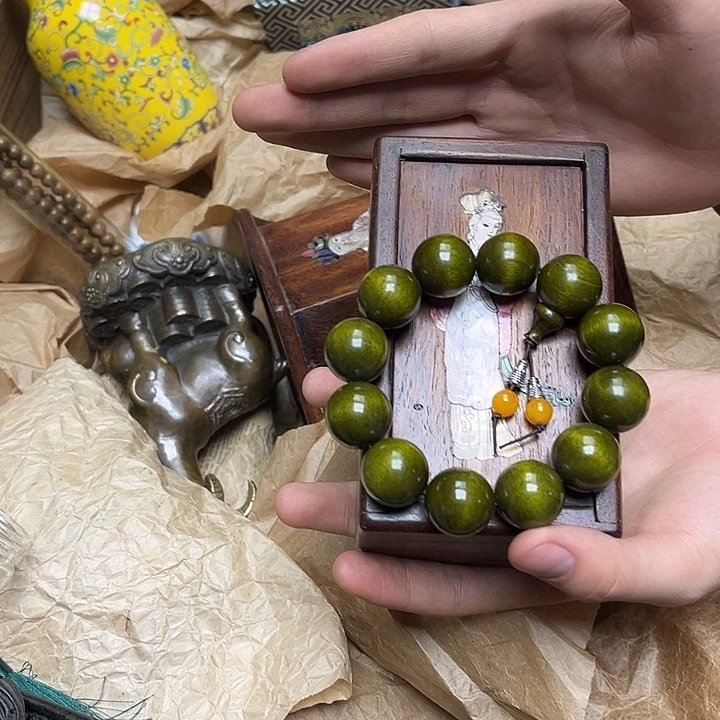 大叶紫檀（黑酸枝木类）