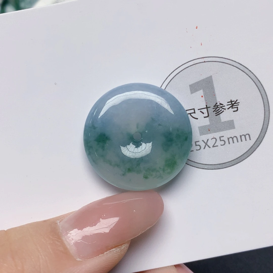 颈饰18K金镶嵌翡翠