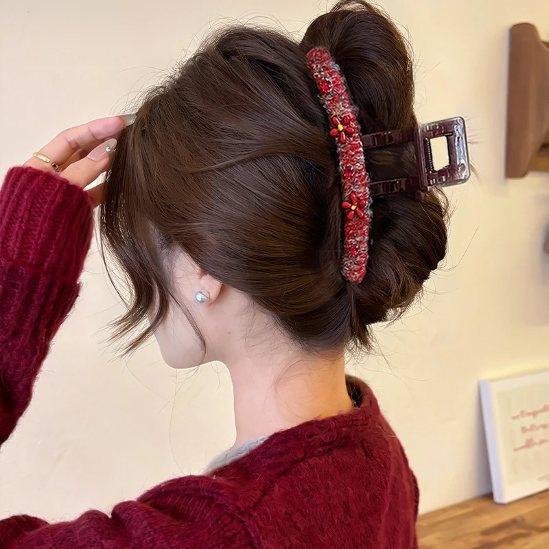 韩系小红花蝴蝶结抓夹女新年氛围鲨鱼夹2026新款高级感盘发夹发饰