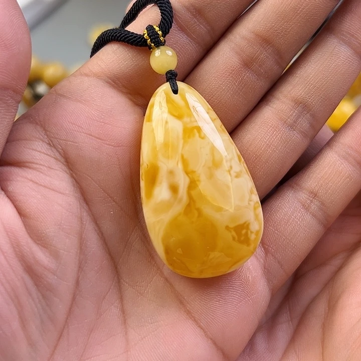 蜜蜡颈饰未镶嵌蜜蜡