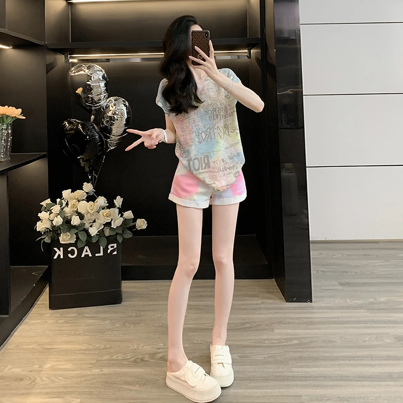 时尚晕染印花圆领短袖针织衫女夏季渐变色百搭显瘦牛仔短裤两件套