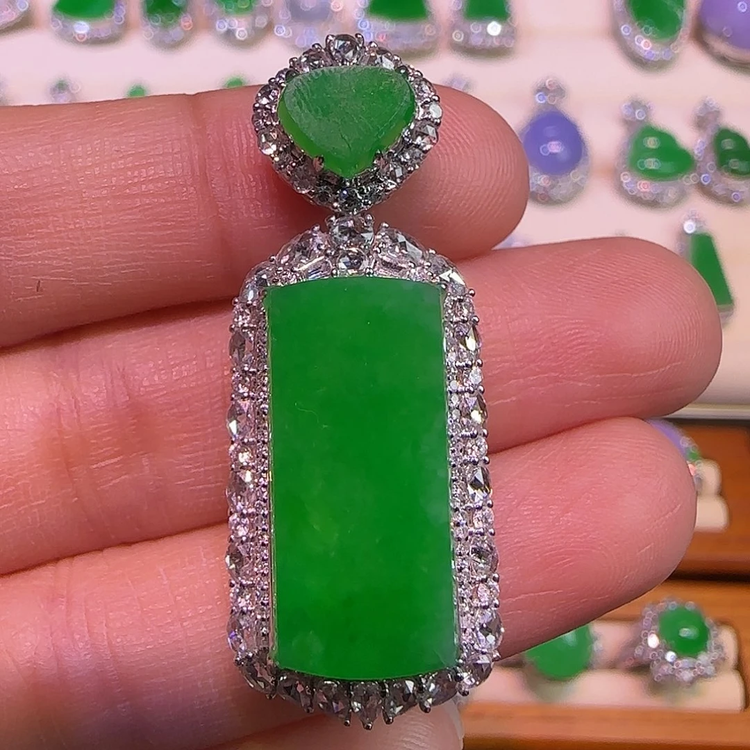 翡翠18K金镶嵌吊坠(不含链)