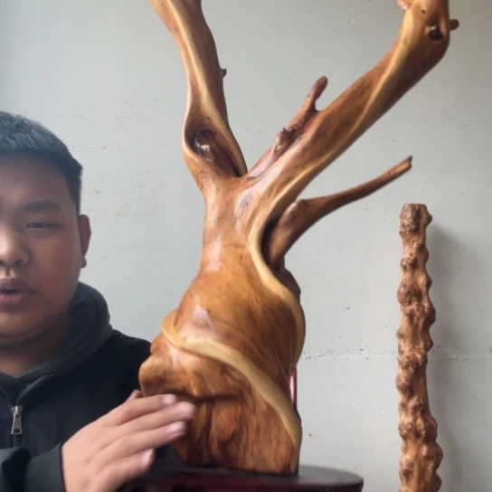 用***2香榧木太行崖柏摆件上车