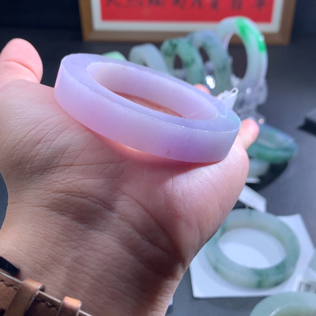 定制翡翠未镶嵌手镯