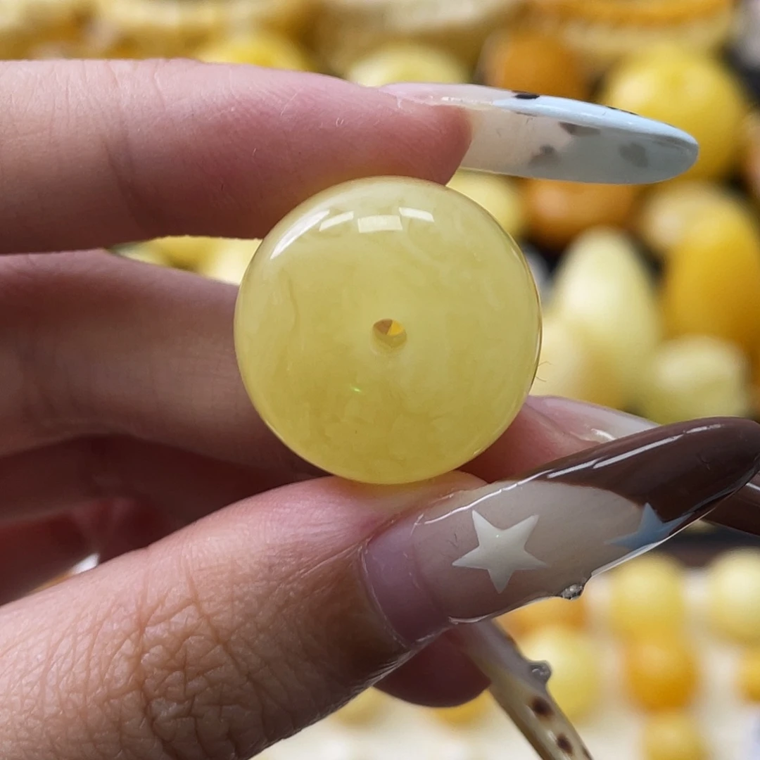 裸石琥珀未镶嵌20.3*13mm扣子瑕