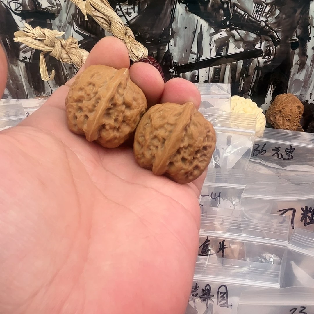 文玩核桃把件舍利子34尺