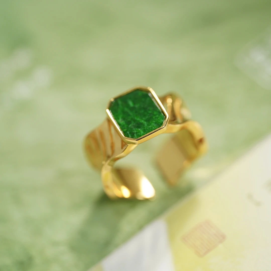 【百年一玉】天然缅甸A货翡翠戒指S925银镀金水波纹设计款-1401