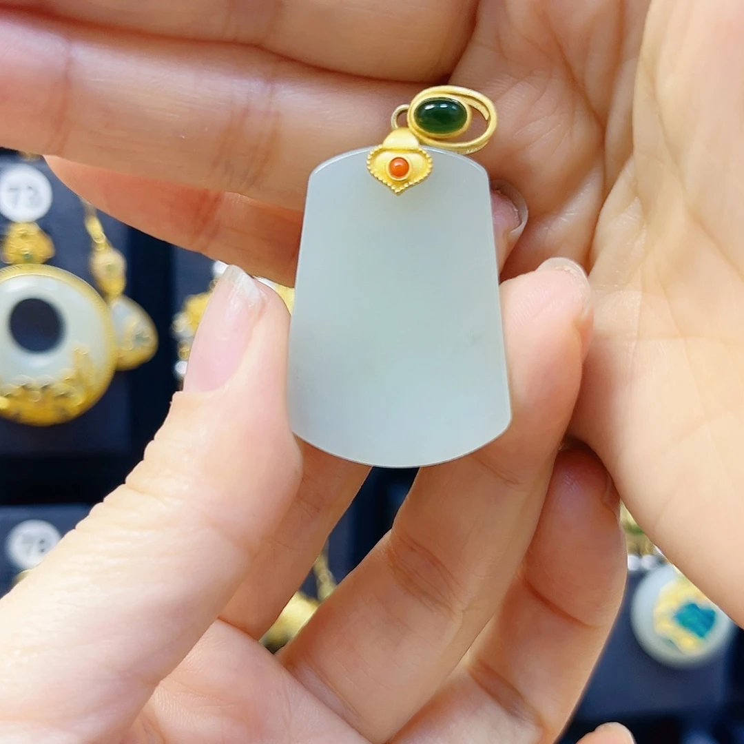 和田玉银S925镀金镶嵌颈饰