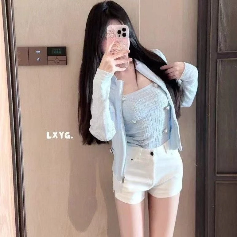 秋冬春季 韩版时尚轻奢名媛 金扣吊带搭配 针织开衫修身显瘦
