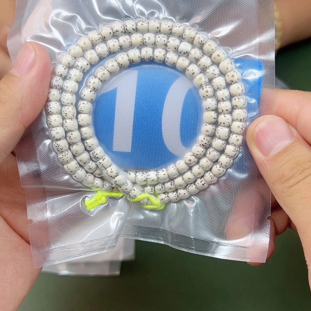 星月菩提吊坠65带月脖挂。   10