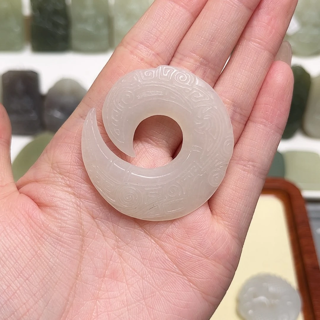 和田玉颈饰未镶嵌羡*