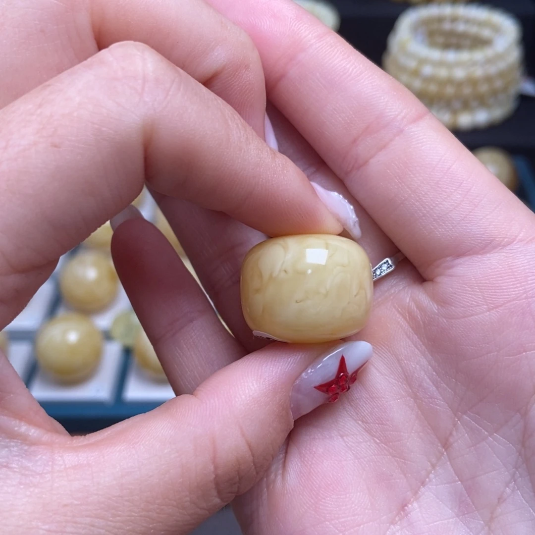 蜜蜡未镶嵌珠宝奇石20.2mm