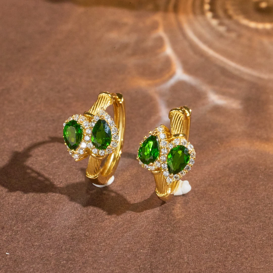 【玉峰珠宝丨安娜严选】透辉石耳饰S925银【W8608】多样性发一