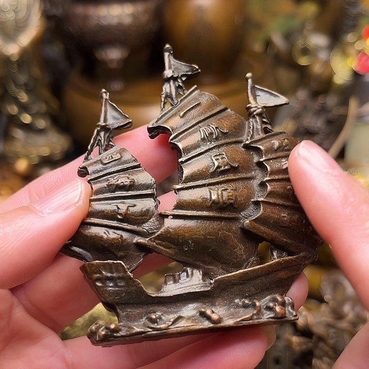 精美铜器批发档口