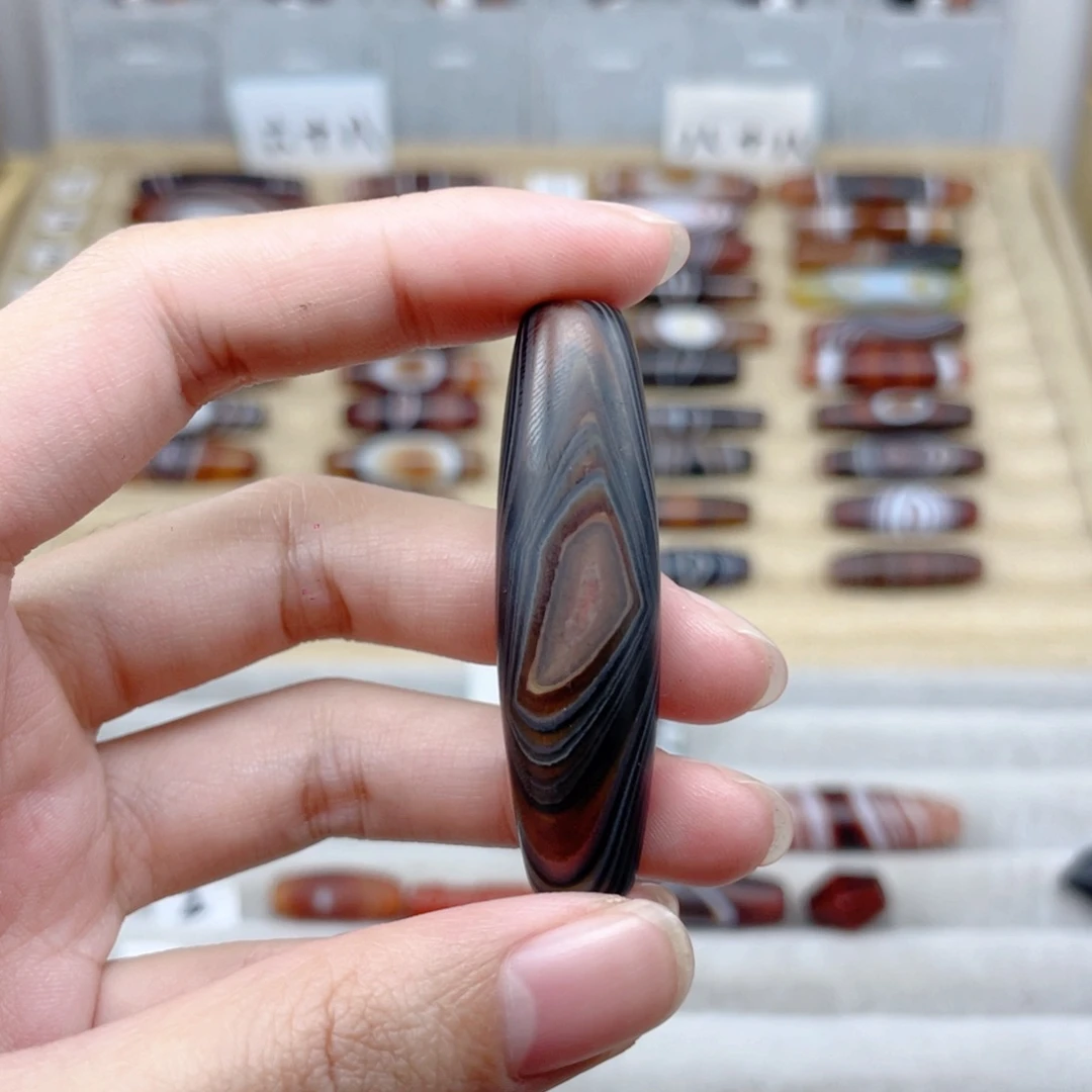 洪***瑞玛瑙/玉髓合金颈饰