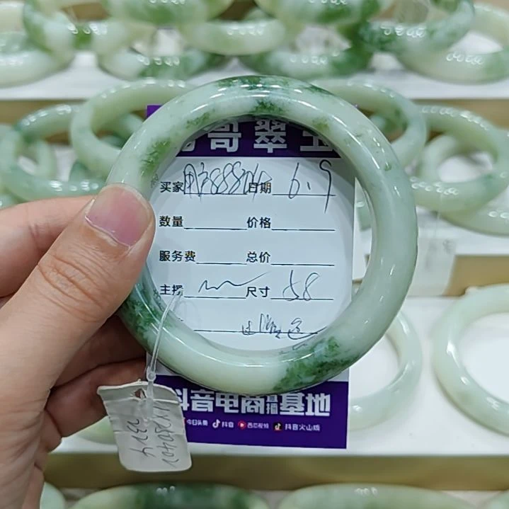 透闪石-蛇纹石玉未镶嵌手镯用****1