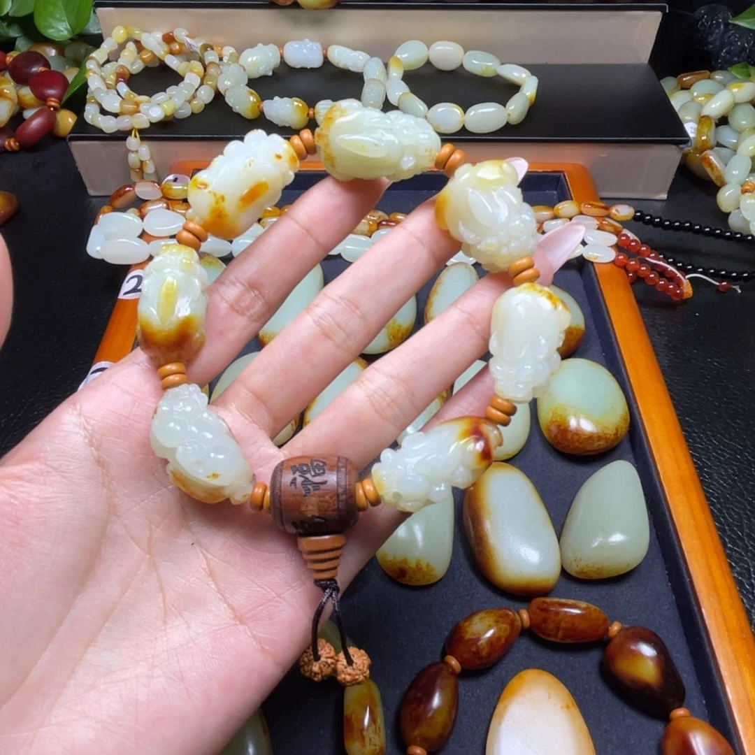 颈饰未镶嵌和田玉道**然