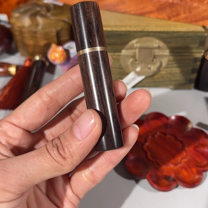 紫光檀牙签筒随机发货