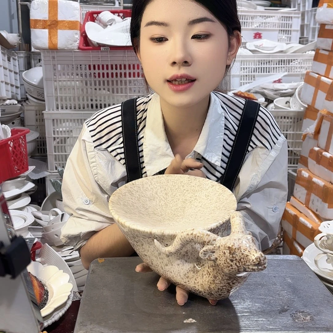 盘微瑕产品………小号羊盘一个