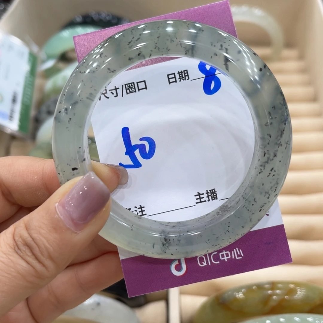 岫玉未镶嵌手镯手镯