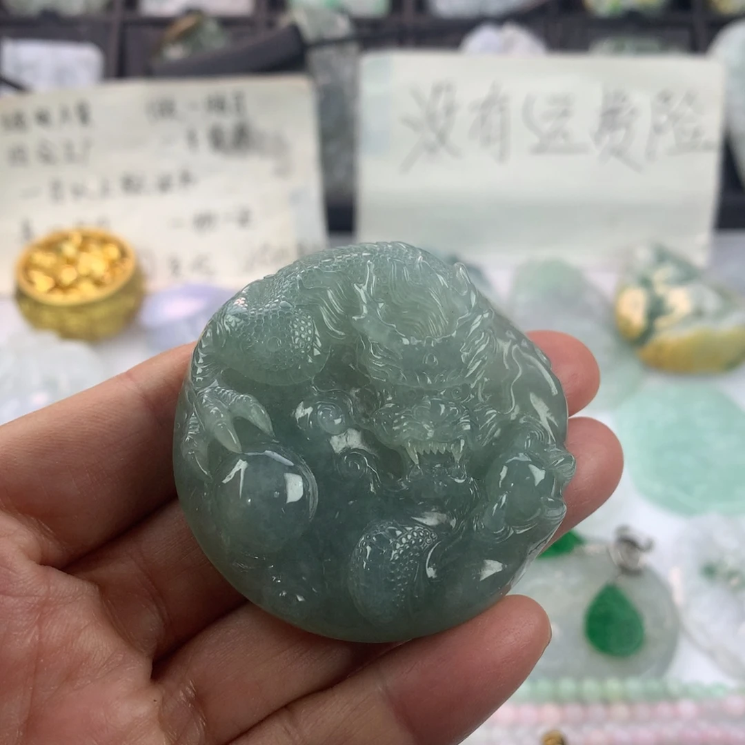 翡翠颈饰未镶嵌＿