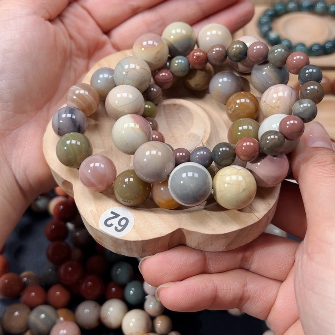 猪***肉石英质玉未镶嵌手链139