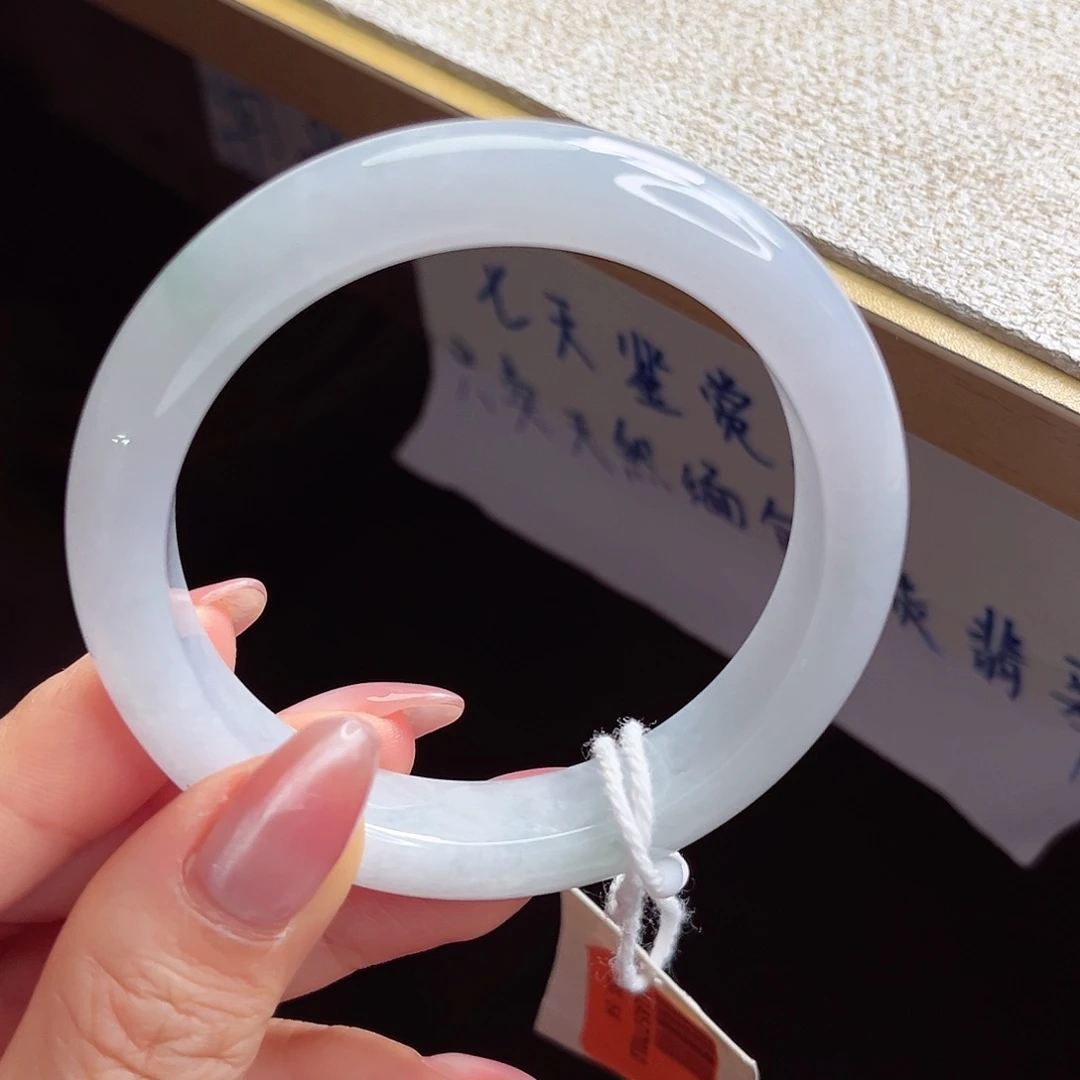 翡翠未镶嵌手镯手镯