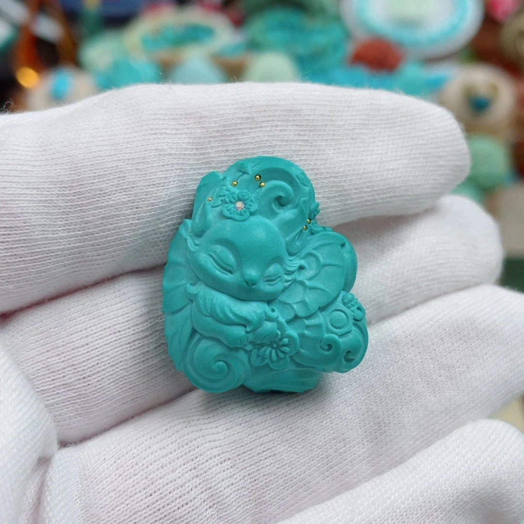 绿松石未镶嵌珠宝奇石