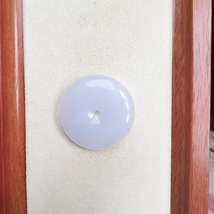 翡翠未镶嵌颈饰孤品