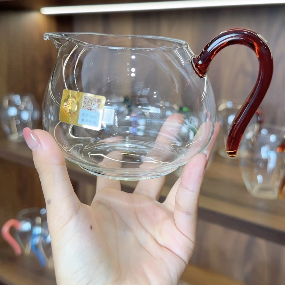 禾器淡然琥珀色。。。。