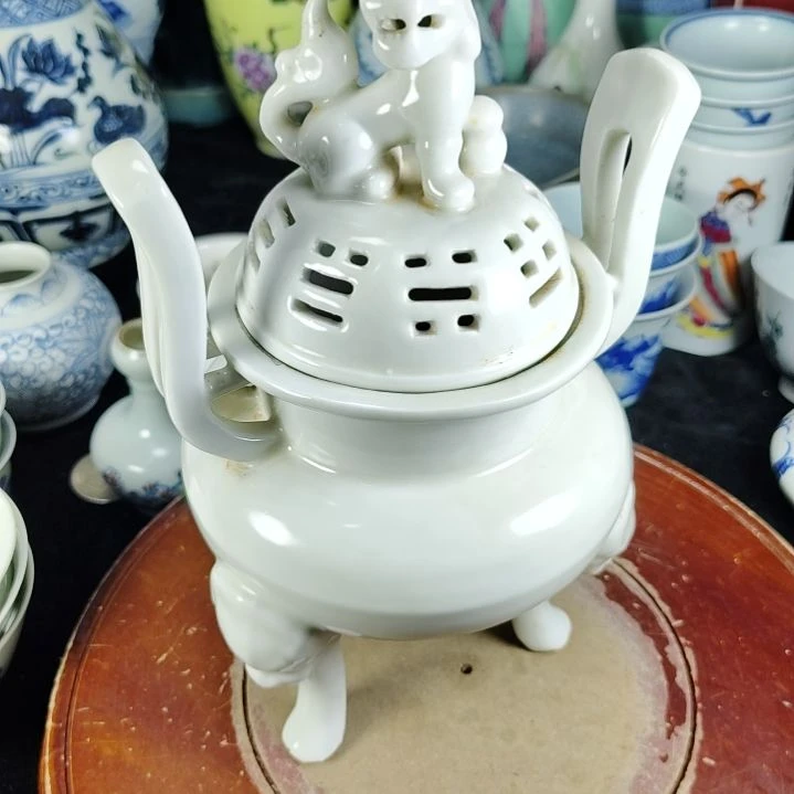 摆件善***鸟全手工制作的瓷器