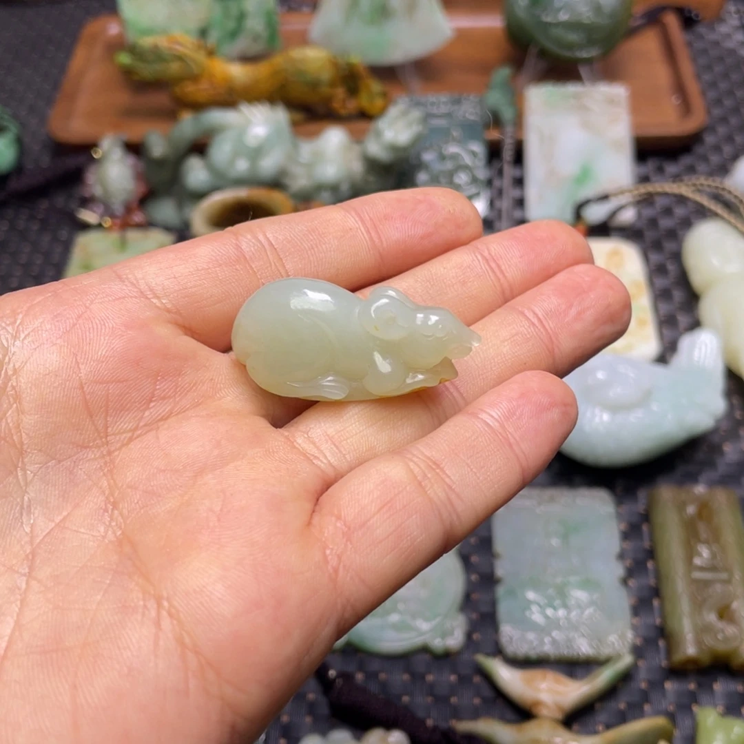 丹***9和田玉（糖玉）未镶嵌颈饰和田玉颈饰未镶嵌