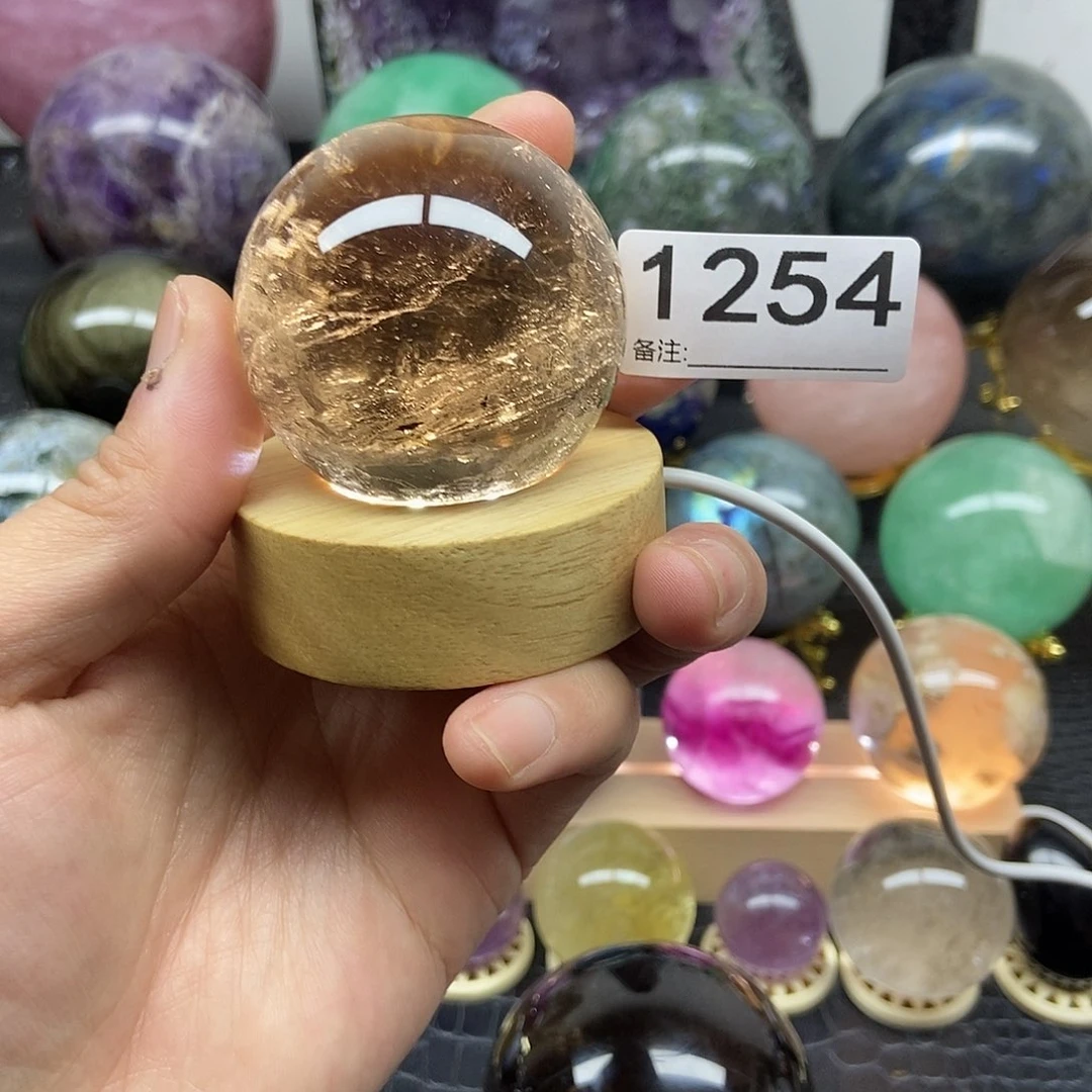 水晶摆件未镶嵌今****.摆件