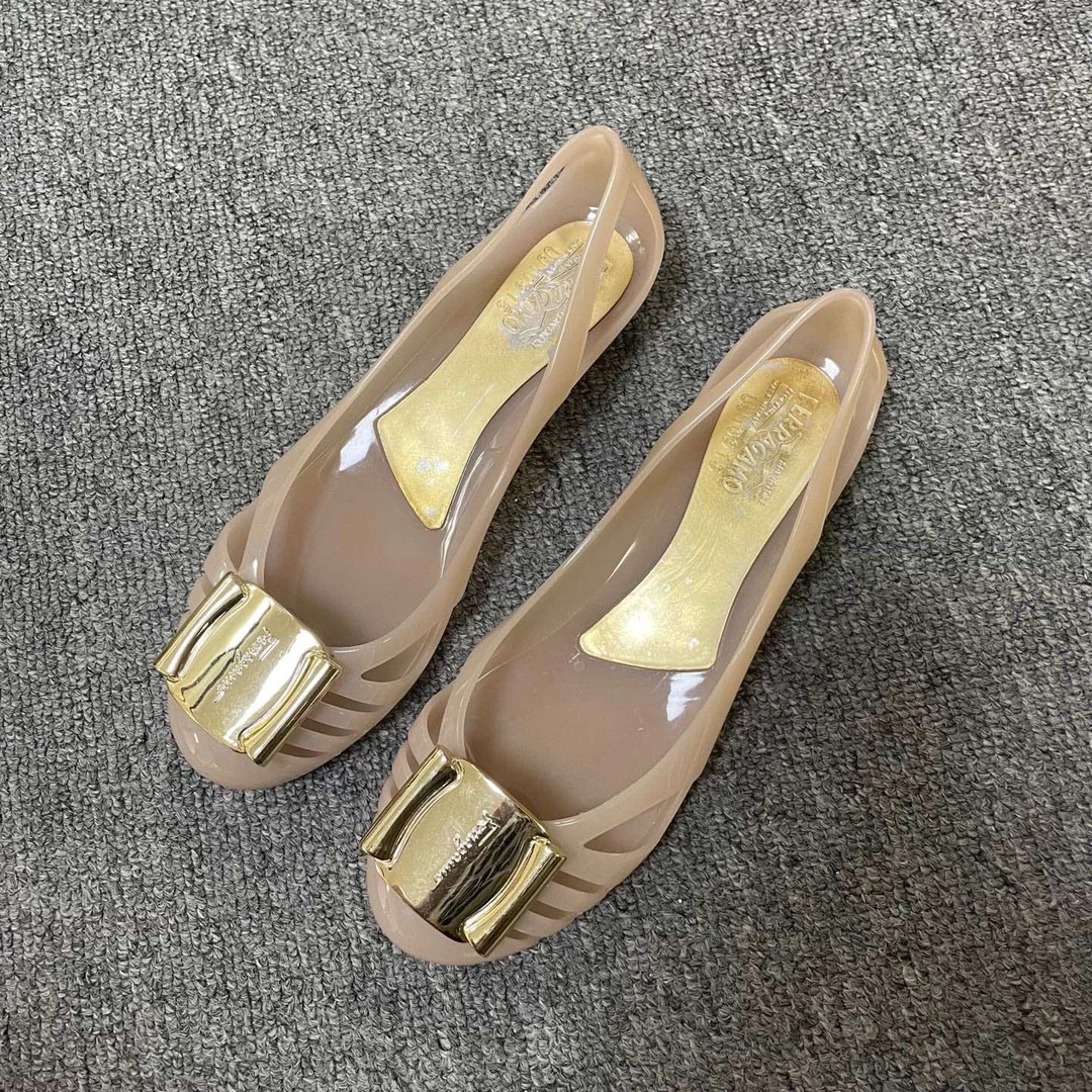95新 FERRAGAMO/菲拉格慕 复古休闲凉鞋 35.5码/11691