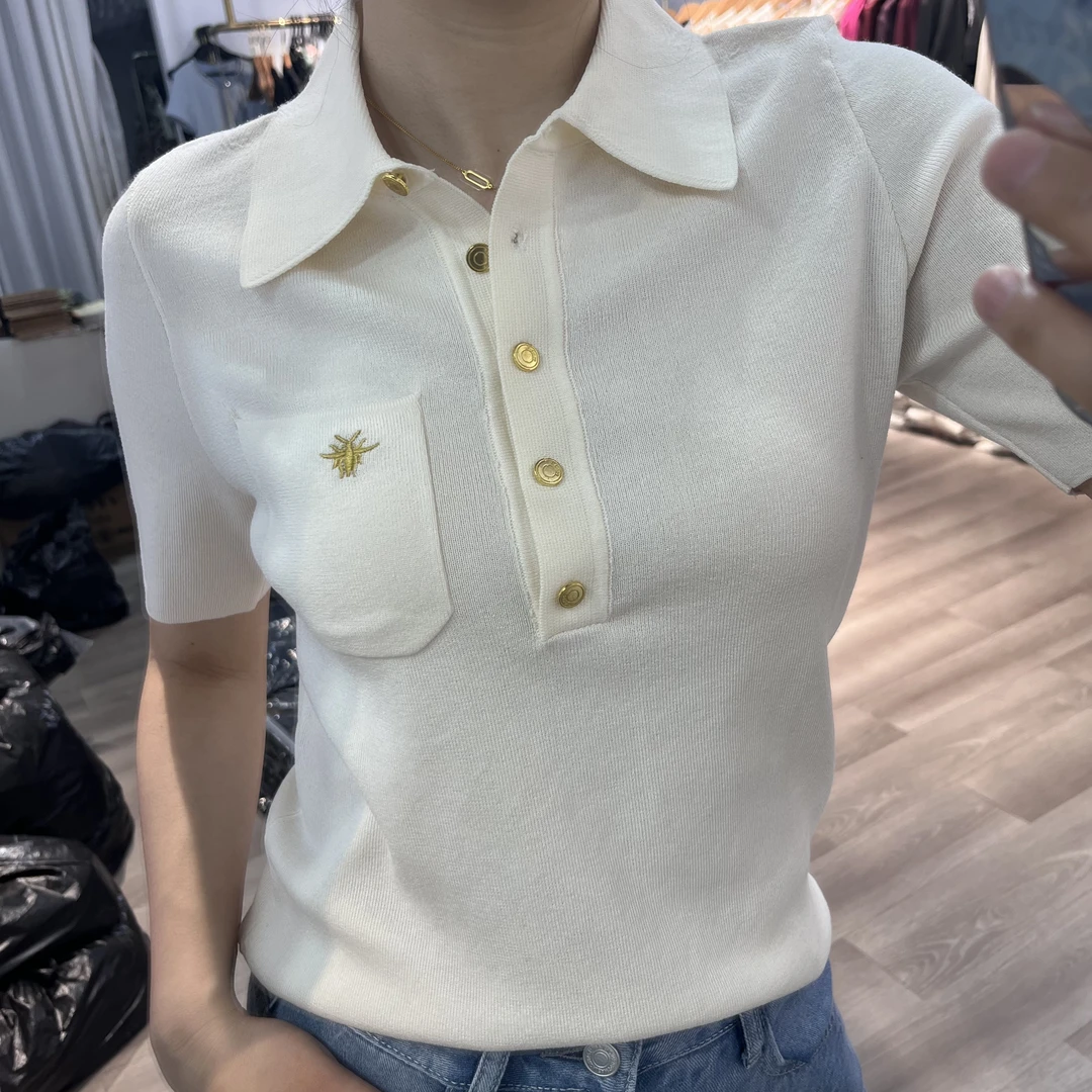 春夏新款蜜蜂刺绣时尚休闲短袖套头单排扣POLO领针织上衣显瘦