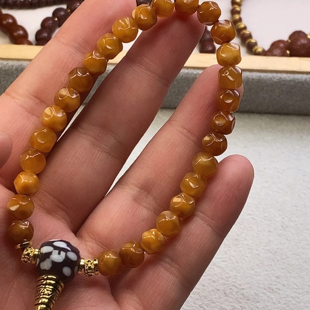 草珠菩提吊坠。。。。。。。。。。。